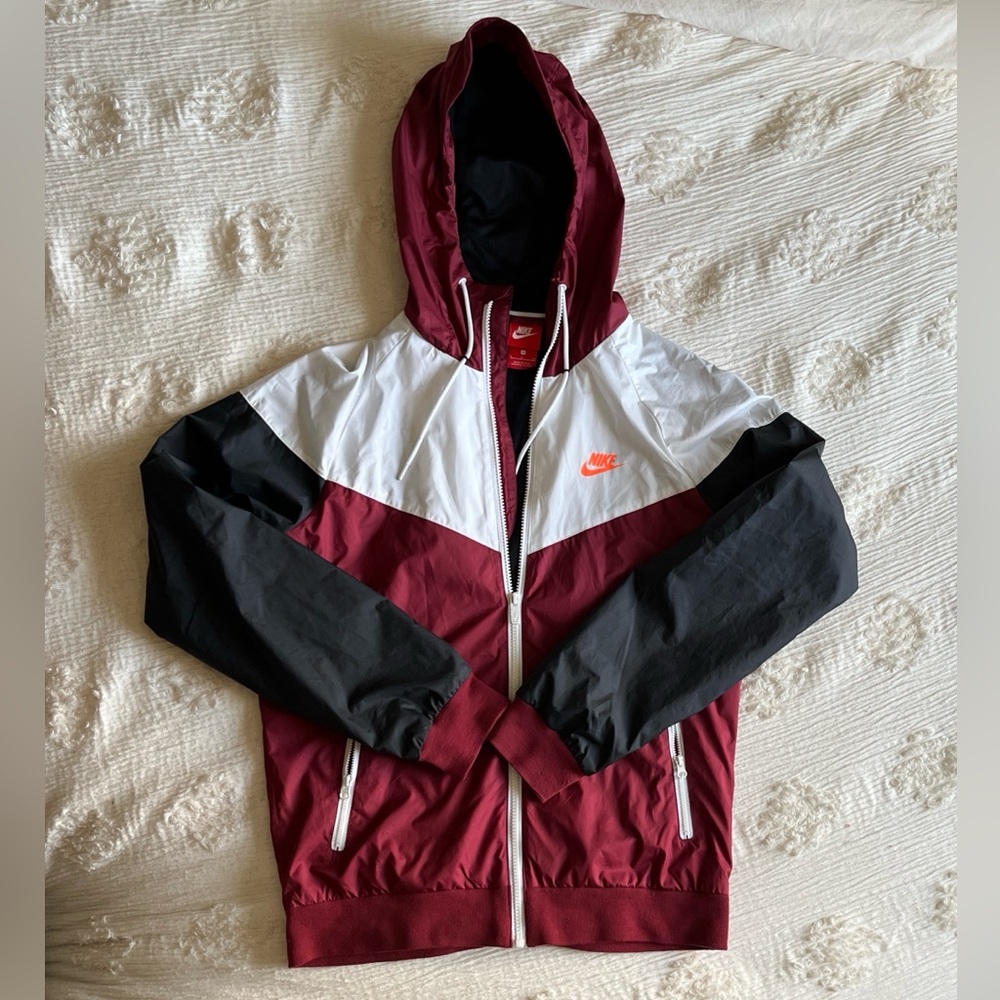 Nike Men's Windbreaker Jacket Burgundy White Black